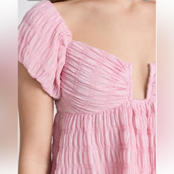 ASTR the Label pink puff top medium - Picture 16 of 16